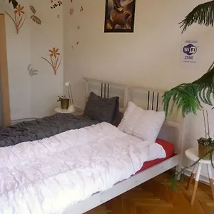 Gaia Astoria Hostel